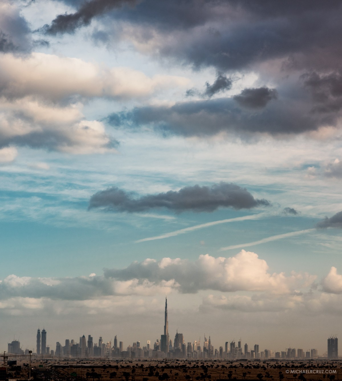 Michael R. Cruz Dubai Photographer. Cloudy Dubai
